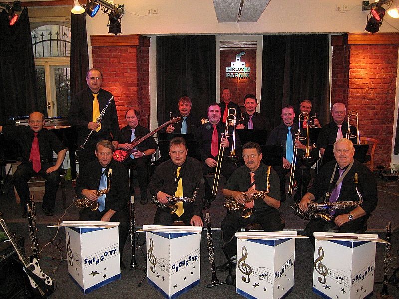 Taneční a swingový orchestr Zdeňka Pukovce Taneční a swingový orchestr Zdeňka Pukovce