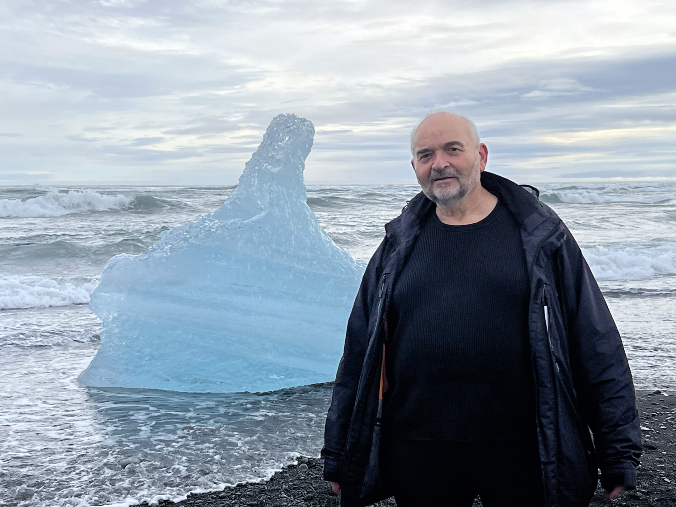 Jan Burian ISLAND JINAK Jan Burian ISLAND JINAK